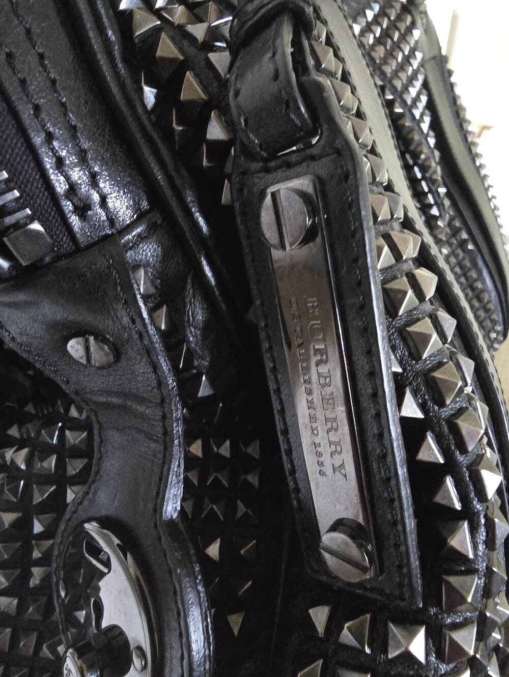 Burberry Prorsum Knight Studded Leather Purse Bag - Picture 9 of 11